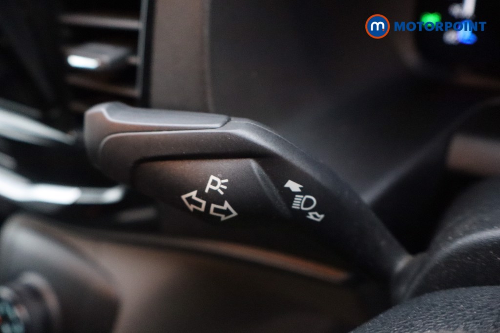 Ford Transit Limited Automatic Diesel Medium Roof Van - Stock Number (1609381) - 13th supplementary image