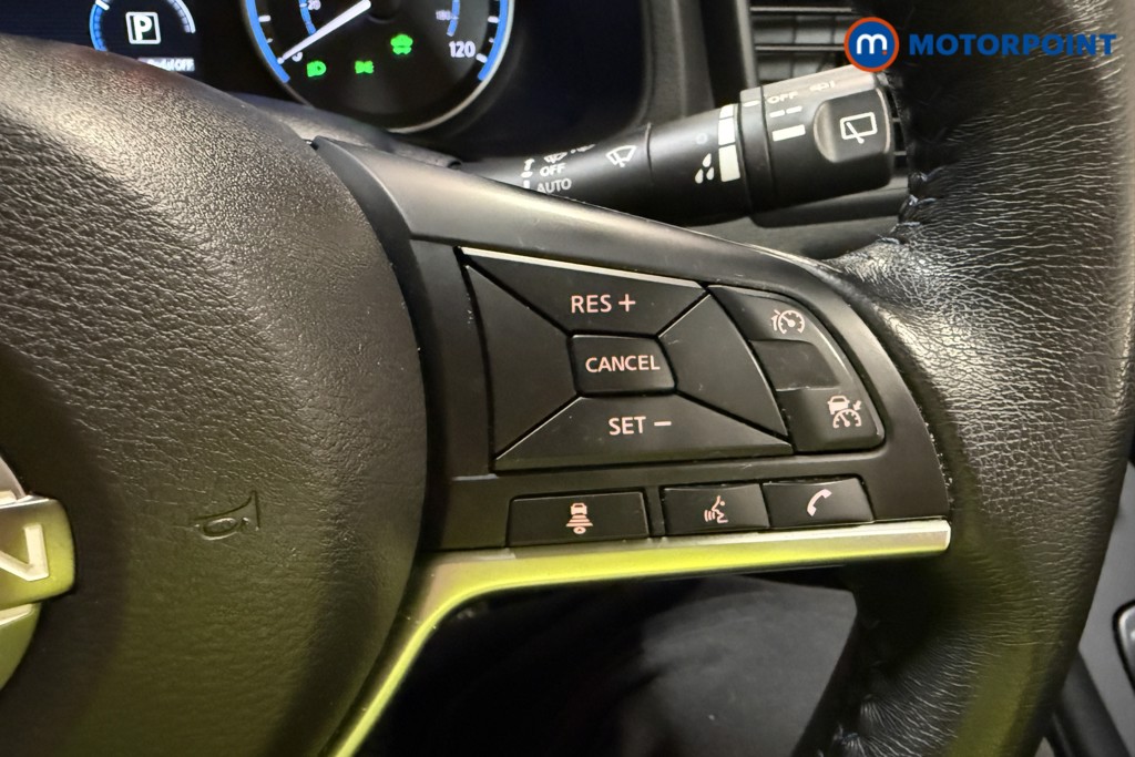 Nissan Leaf Acenta Automatic Electric Hatchback - Stock Number (1609402) - 5th supplementary image