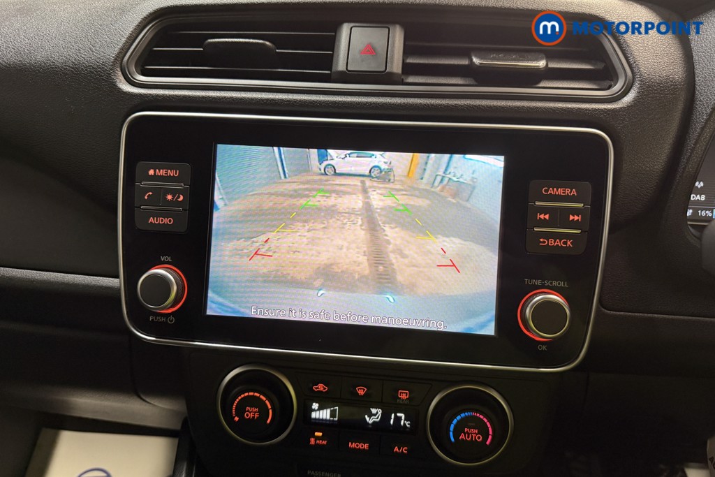 Nissan Leaf Acenta Automatic Electric Hatchback - Stock Number (1609402) - 9th supplementary image