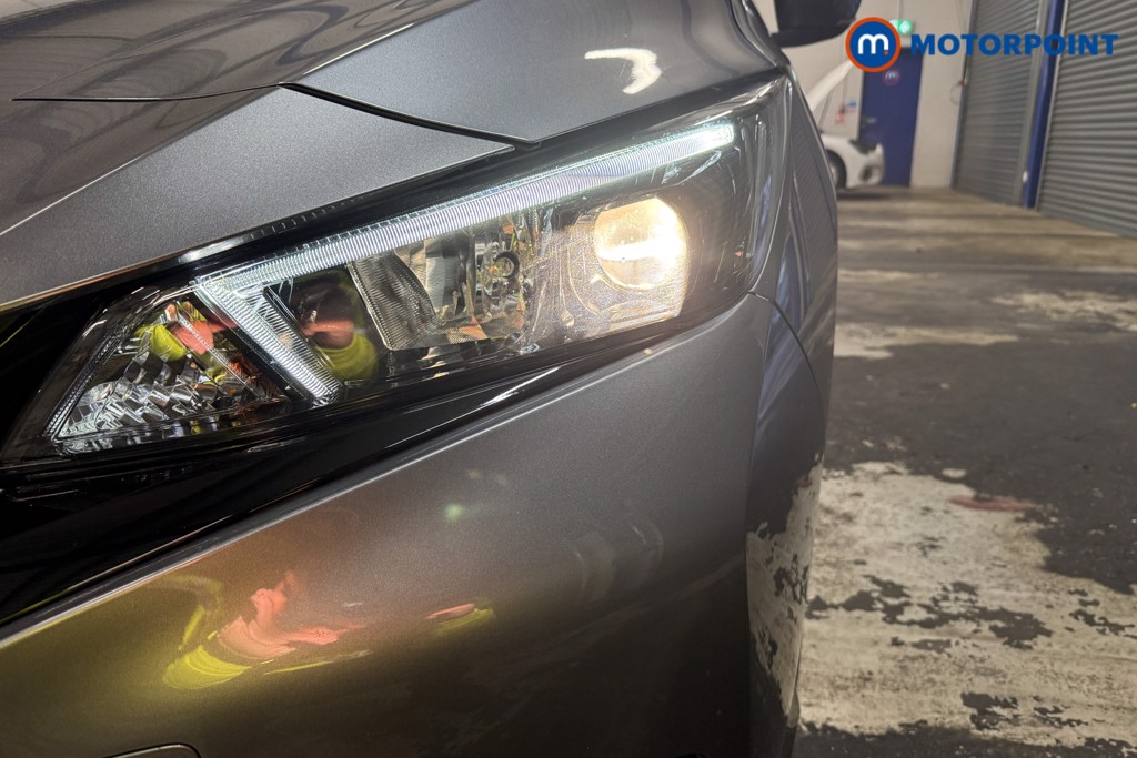 Nissan Leaf Acenta Automatic Electric Hatchback - Stock Number (1609402) - 20th supplementary image