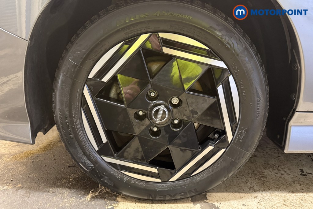 Nissan Leaf Acenta Automatic Electric Hatchback - Stock Number (1609402) - 26th supplementary image