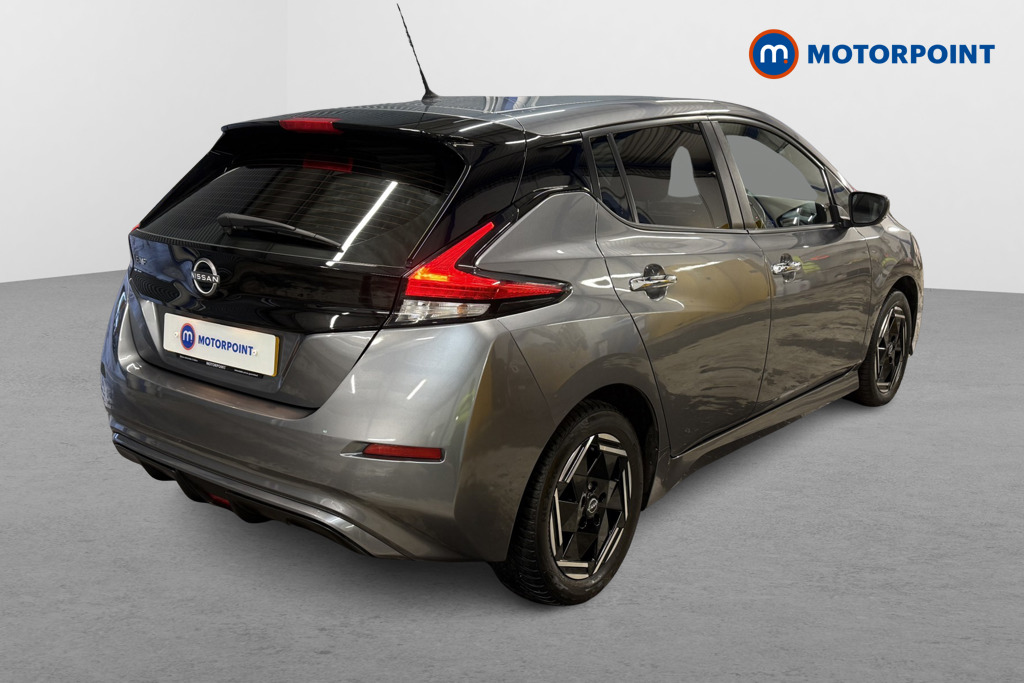 Nissan Leaf Acenta Automatic Electric Hatchback - Stock Number (1609402) - Drivers side rear corner