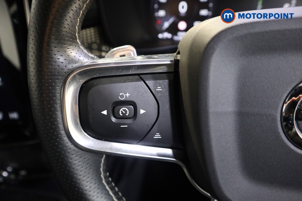 Volvo Xc40 R Design Pro Automatic Petrol SUV - Stock Number (1609587) - 3rd supplementary image