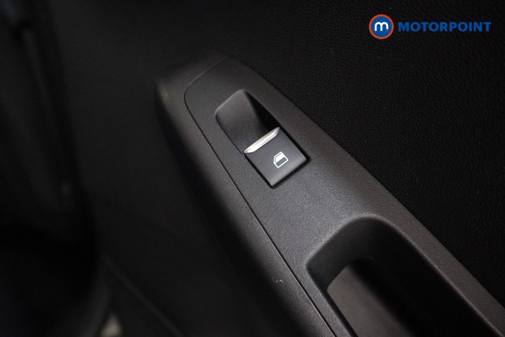 Ford Fiesta Active X Edition Manual Petrol Hatchback - Stock Number (1609604) - 17th supplementary image