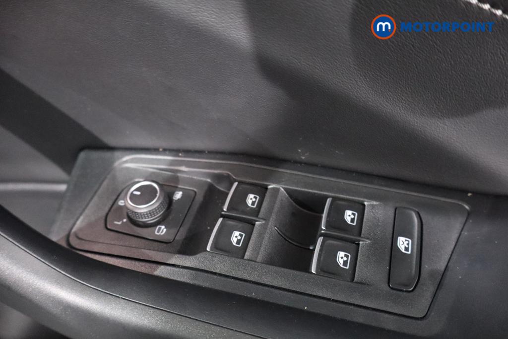 Volkswagen T-Roc Black Edition Automatic Petrol SUV - Stock Number (1609764) - 11th supplementary image