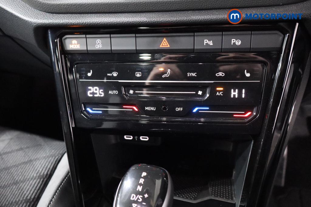 Volkswagen T-Roc Black Edition Automatic Petrol SUV - Stock Number (1609765) - 17th supplementary image