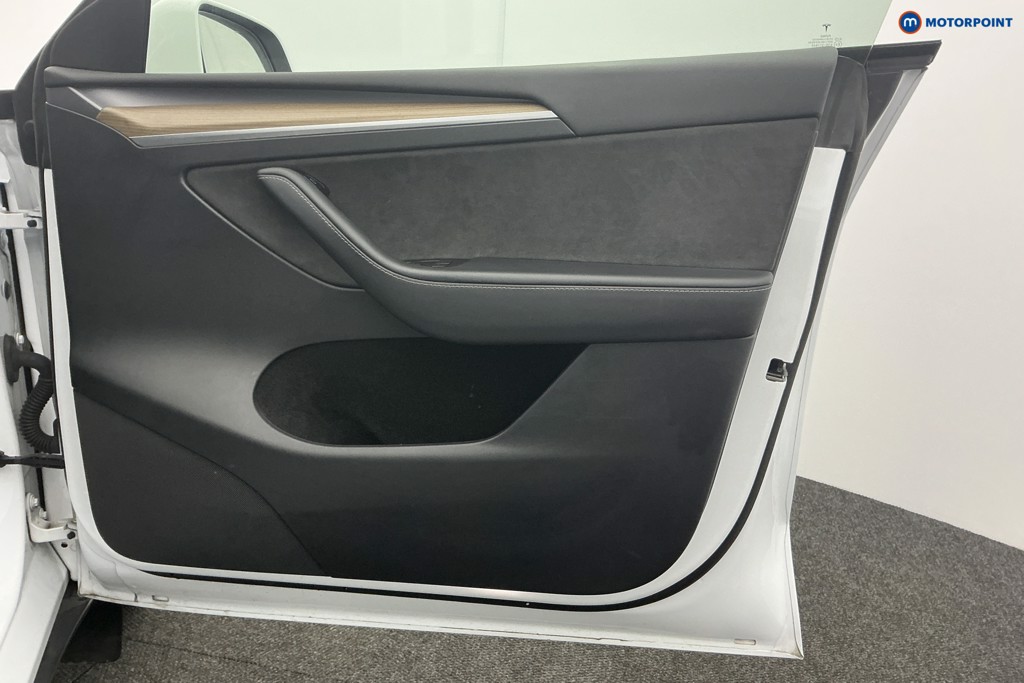 Tesla Model Y Long Range Automatic Electric SUV - Stock Number (1609798) - 27th supplementary image