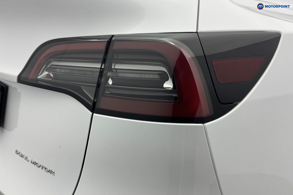 Tesla Model Y Long Range Automatic Electric SUV - Stock Number (1609798) - 41st supplementary image