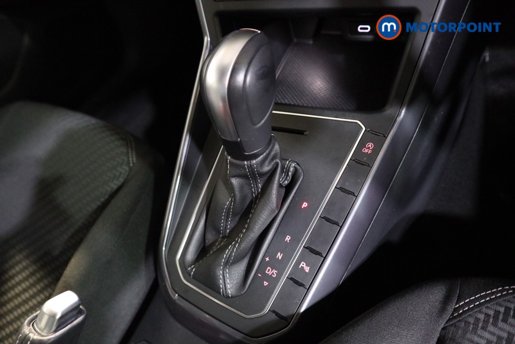 Volkswagen Polo R-Line Automatic Petrol Hatchback - Stock Number (1610274) - 10th supplementary image
