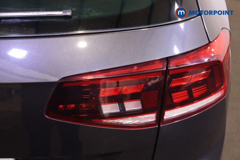 Volkswagen Passat SEL Automatic Diesel Estate - Stock Number (1610314) - 33rd supplementary image