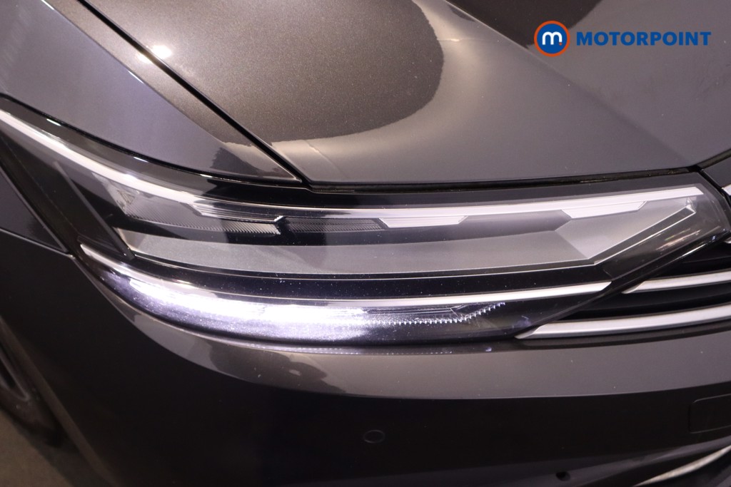 Volkswagen Passat SEL Automatic Diesel Estate - Stock Number (1610314) - 35th supplementary image