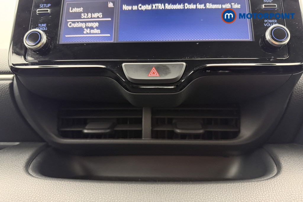 Toyota Yaris Design Automatic Petrol-Electric Hybrid Hatchback - Stock Number (1610340) - 10th supplementary image