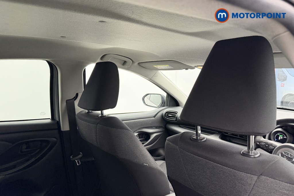 Toyota Yaris Design Automatic Petrol-Electric Hybrid Hatchback - Stock Number (1610340) - 22nd supplementary image