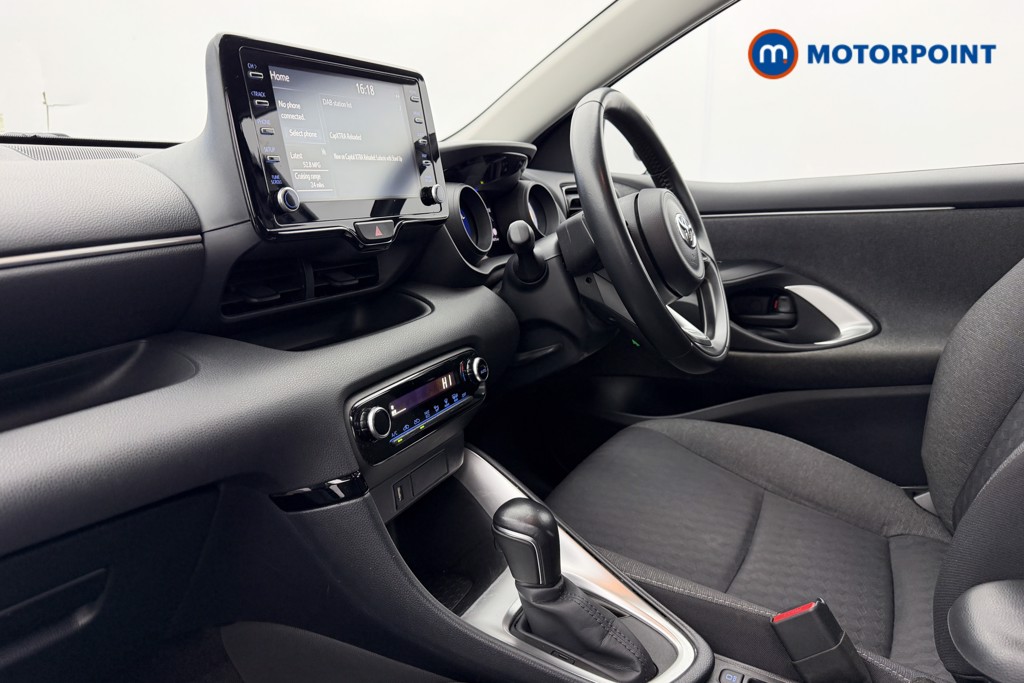 Toyota Yaris Design Automatic Petrol-Electric Hybrid Hatchback - Stock Number (1610340) - 29th supplementary image