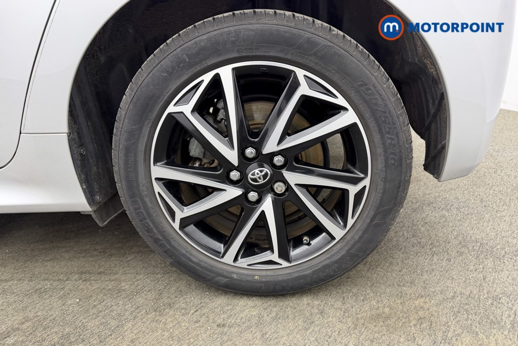 Toyota Yaris Design Automatic Petrol-Electric Hybrid Hatchback - Stock Number (1610340) - 33rd supplementary image