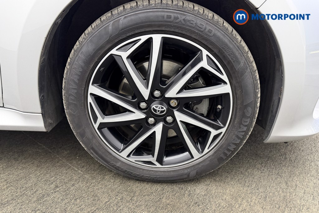 Toyota Yaris Design Automatic Petrol-Electric Hybrid Hatchback - Stock Number (1610340) - 35th supplementary image