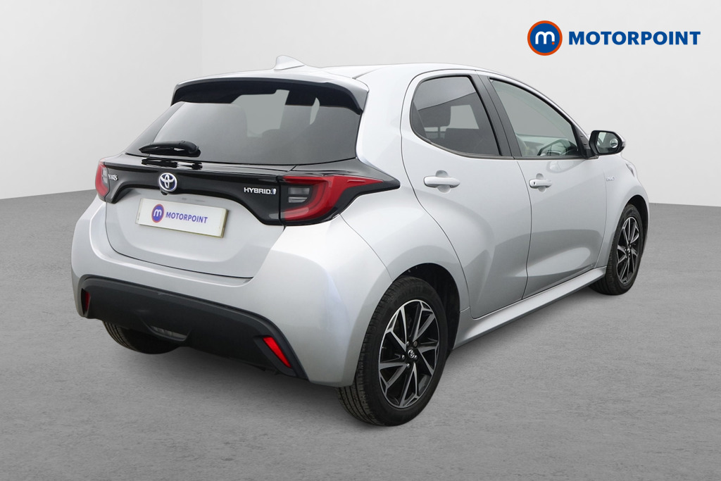 Toyota Yaris Design Automatic Petrol-Electric Hybrid Hatchback - Stock Number (1610340) - Drivers side rear corner