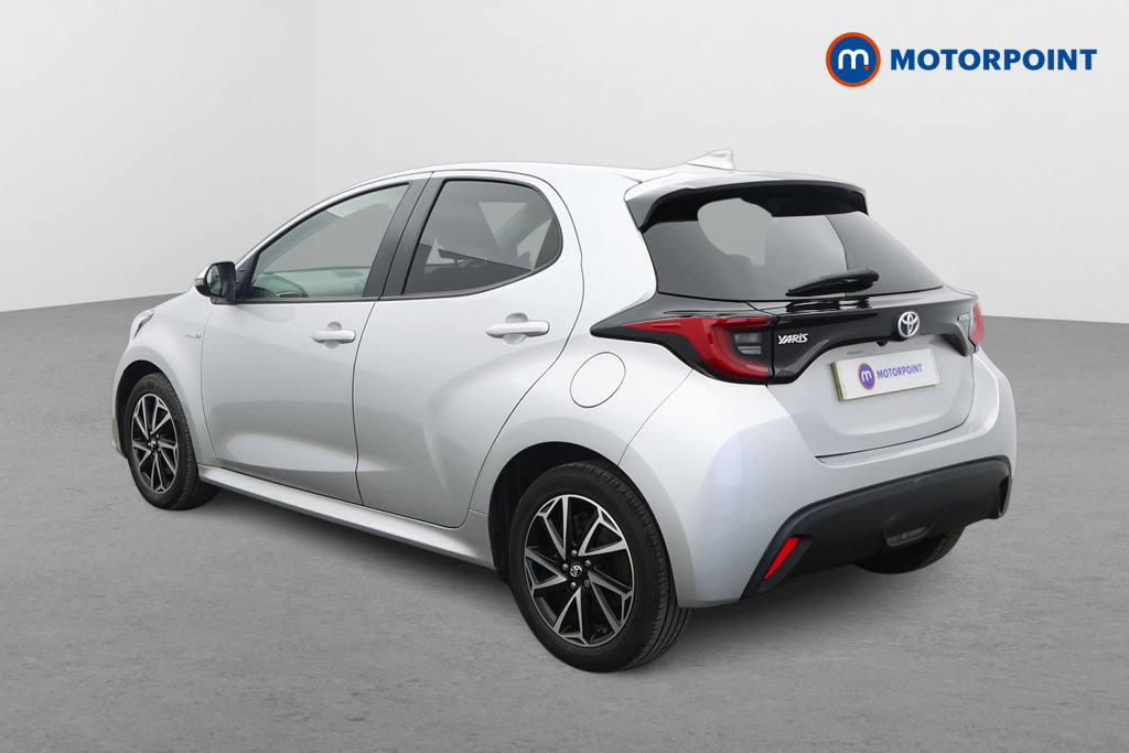 Toyota Yaris Design Automatic Petrol-Electric Hybrid Hatchback - Stock Number (1610340) - Passenger side rear corner