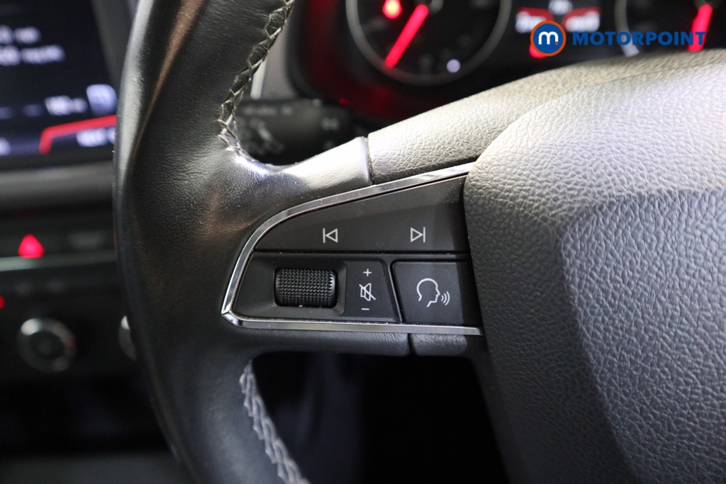 Seat Leon Se Dynamic Manual Petrol Hatchback - Stock Number (1610487) - 3rd supplementary image