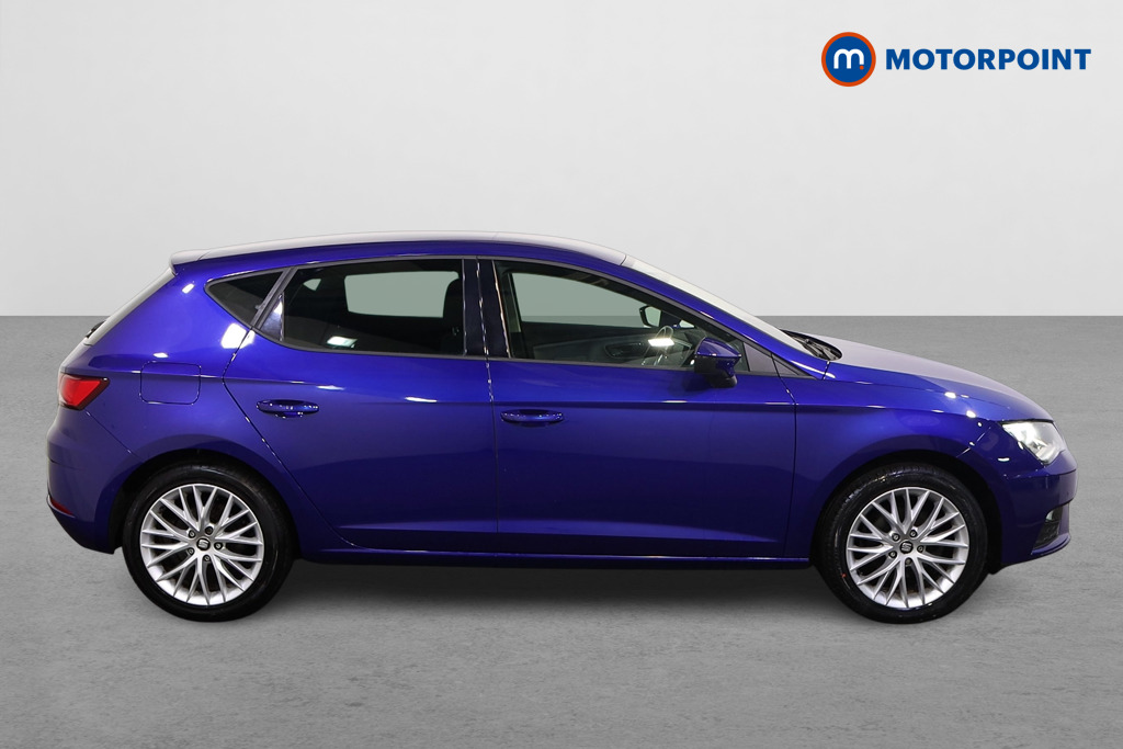 Seat Leon Se Dynamic Manual Petrol Hatchback - Stock Number (1610487) - Drivers side