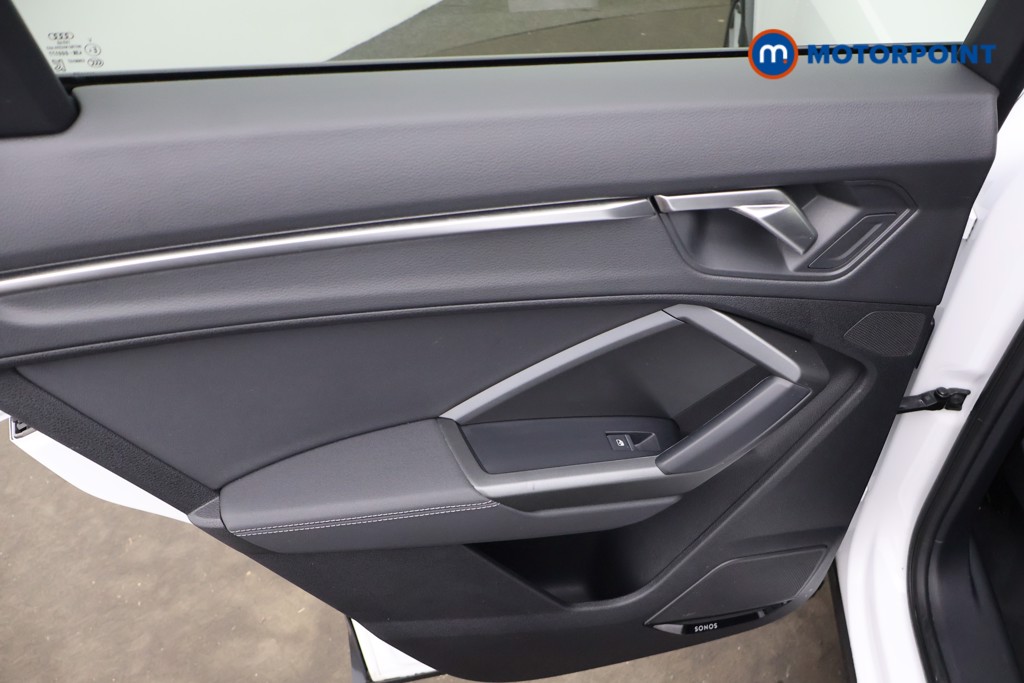 Audi Q3 Black Edition Automatic Petrol SUV - Stock Number (1610660) - 17th supplementary image