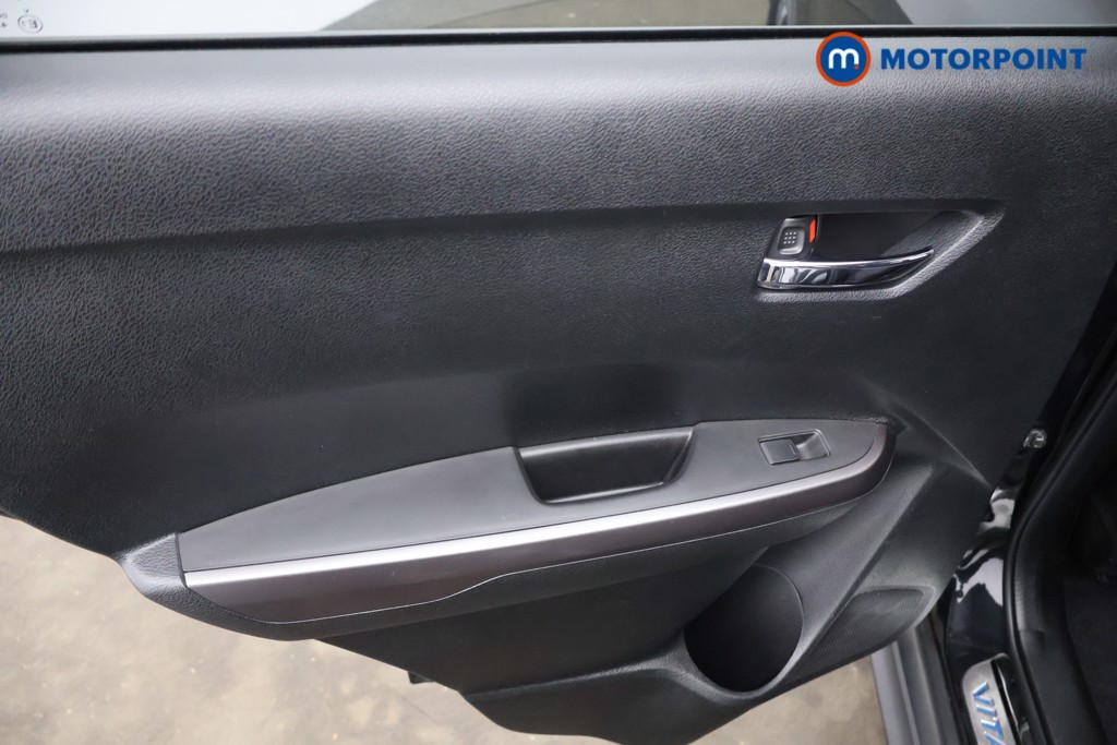 Suzuki Vitara SZ5 Manual Petrol SUV - Stock Number (1610661) - 17th supplementary image