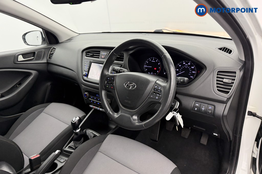 Hyundai I20 Premium Se Nav Manual Petrol Hatchback - Stock Number (1610988) - 4th supplementary image