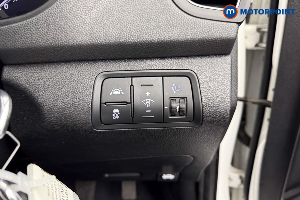 Hyundai I20 Premium Se Nav Manual Petrol Hatchback - Stock Number (1610988) - 15th supplementary image