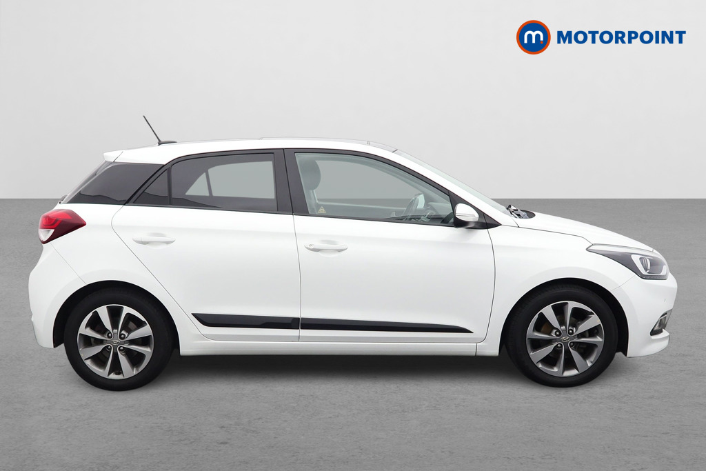 Hyundai I20 Premium Se Nav Manual Petrol Hatchback - Stock Number (1610988) - Drivers side