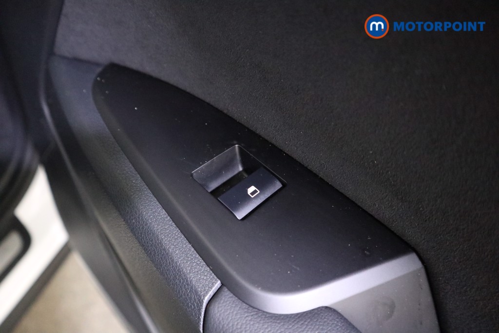 KIA Sportage Gt-Line Automatic Petrol-Electric Hybrid SUV - Stock Number (1611140) - 20th supplementary image