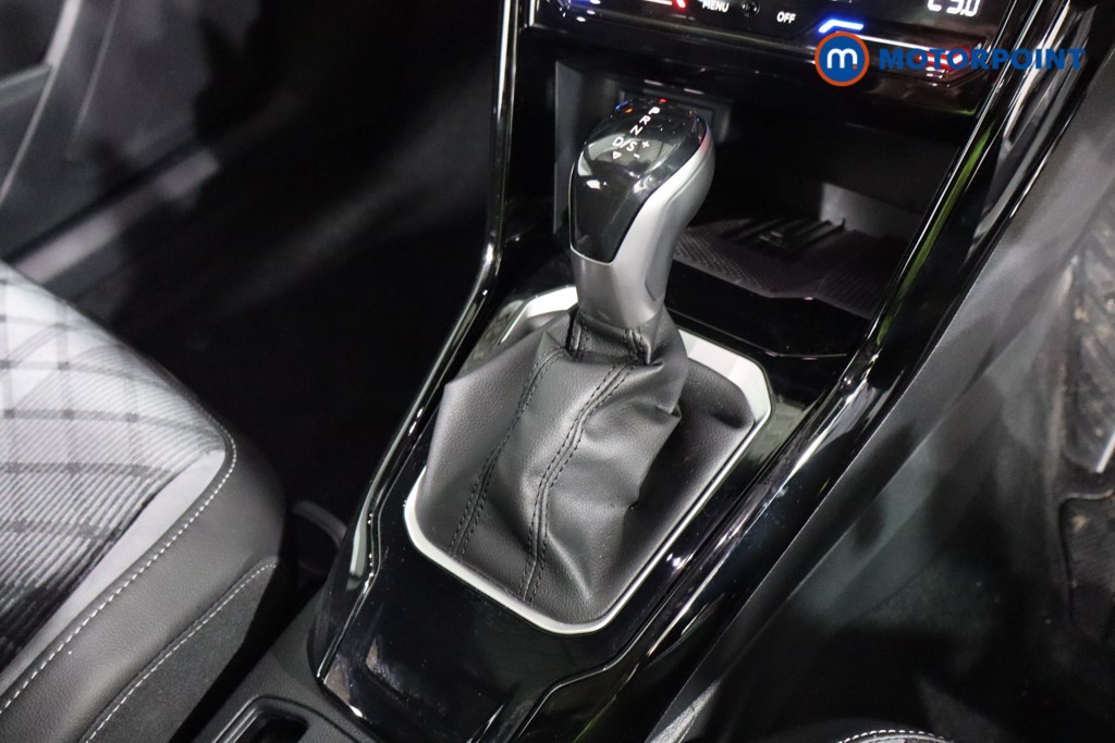 Volkswagen T-Roc Black Edition Automatic Petrol SUV - Stock Number (1611155) - 12th supplementary image