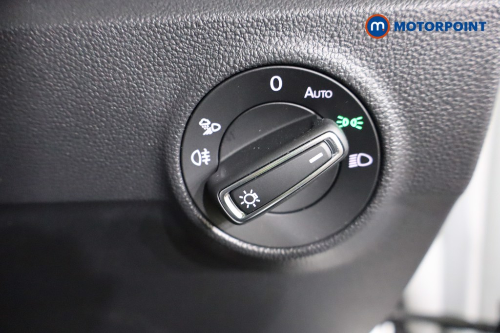 Volkswagen T-Roc Black Edition Automatic Petrol SUV - Stock Number (1611155) - 17th supplementary image