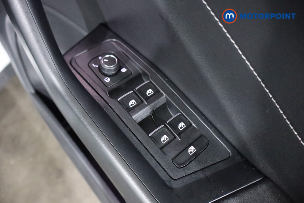 Volkswagen T-Roc Black Edition Automatic Petrol SUV - Stock Number (1611155) - 18th supplementary image