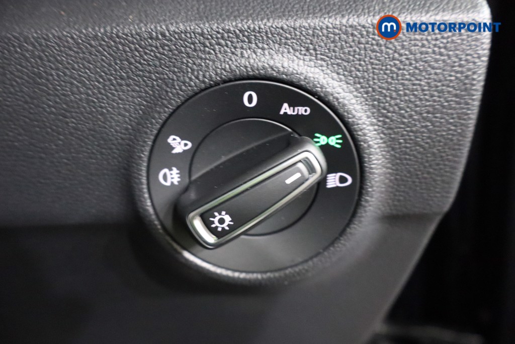 Volkswagen T-Roc Black Edition Automatic Petrol SUV - Stock Number (1611157) - 17th supplementary image