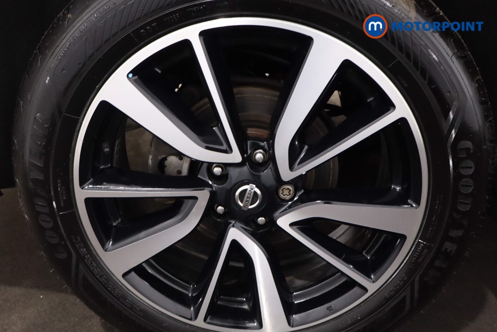 Nissan X-Trail Tekna Manual Petrol SUV - Stock Number (1611346) - 9th supplementary image