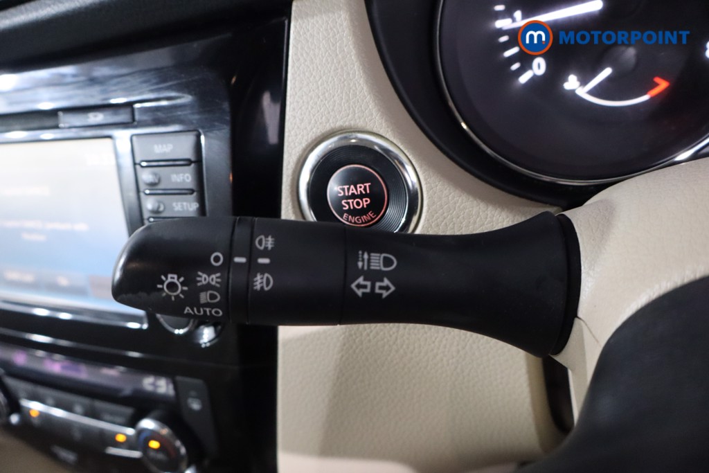 Nissan X-Trail Tekna Manual Petrol SUV - Stock Number (1611346) - 14th supplementary image