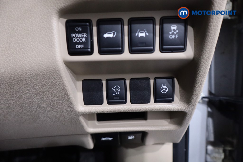 Nissan X-Trail Tekna Manual Petrol SUV - Stock Number (1611346) - 17th supplementary image