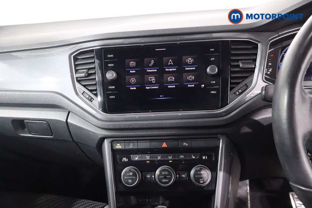 Volkswagen T-Roc R-Line Automatic Petrol SUV - Stock Number (1611523) - 17th supplementary image