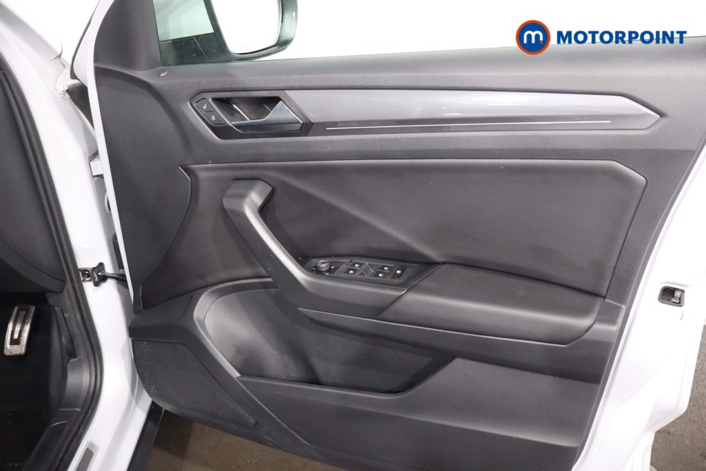 Volkswagen T-Roc R-Line Automatic Petrol SUV - Stock Number (1611523) - 24th supplementary image