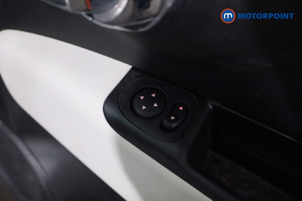 Fiat 500 Dolcevita Manual Petrol Hatchback - Stock Number (1611526) - 21st supplementary image