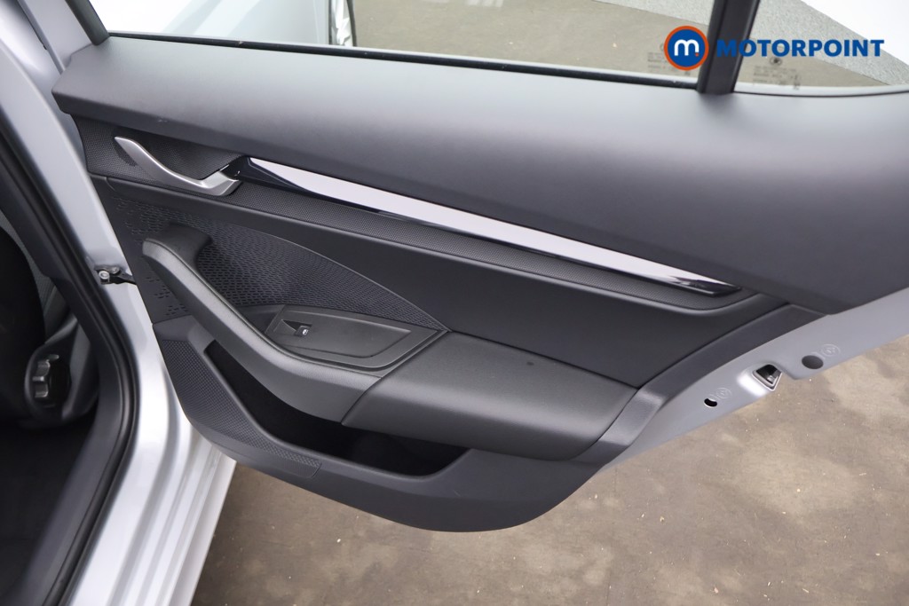 Skoda Octavia Se Technology Automatic Petrol Hatchback - Stock Number (1611665) - 14th supplementary image