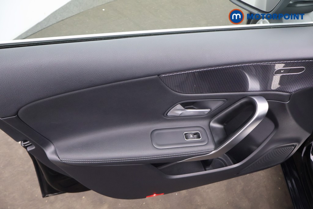 Mercedes-Benz A Class Sport Automatic Diesel Hatchback - Stock Number (1611789) - 19th supplementary image