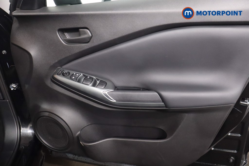 Nissan Juke Acenta Premium Automatic Petrol SUV - Stock Number (1611961) - 21st supplementary image