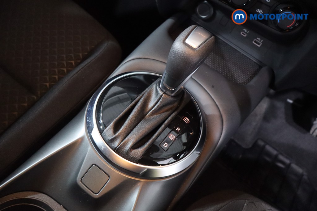 Nissan Juke Acenta Premium Automatic Petrol SUV - Stock Number (1611962) - 19th supplementary image