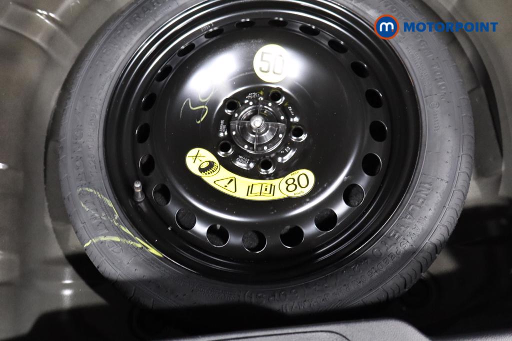 Ford Focus Titanium Automatic Petrol Hatchback - Stock Number (1611969) - 4th supplementary image