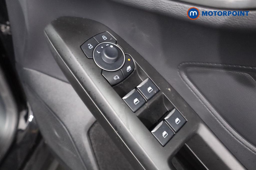 Ford Focus Titanium Automatic Petrol Hatchback - Stock Number (1611969) - 12th supplementary image