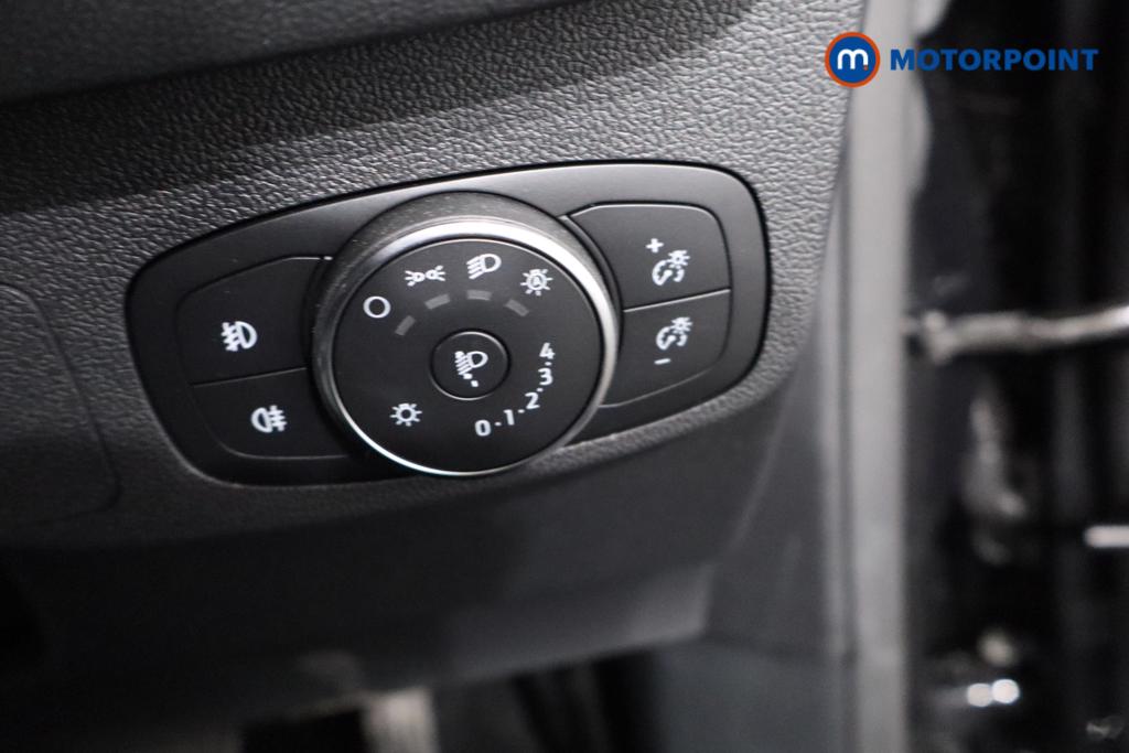 Ford Focus Titanium Automatic Petrol Hatchback - Stock Number (1611969) - 14th supplementary image