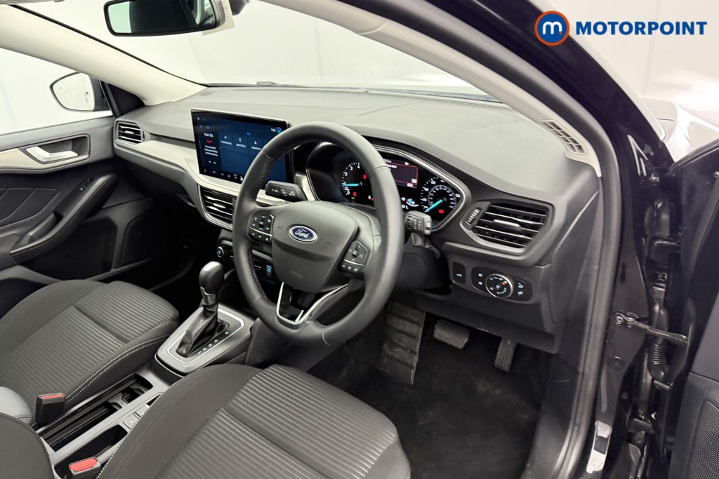 Ford Focus Titanium Automatic Petrol Estate - Stock Number (1611970) - 4th supplementary image