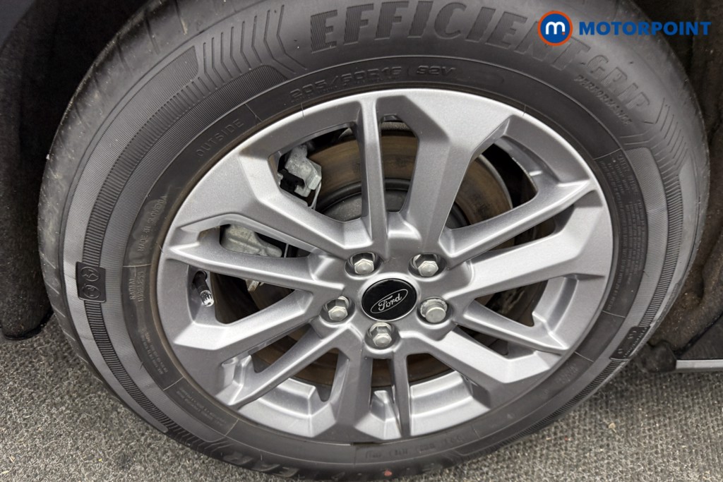 Ford Focus Titanium Automatic Petrol Estate - Stock Number (1611970) - 32nd supplementary image