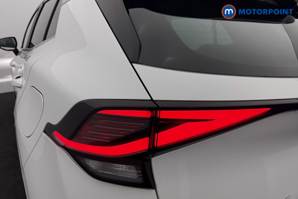 KIA Sportage 3 Automatic Petrol-Electric Hybrid SUV - Stock Number (1612030) - 23rd supplementary image